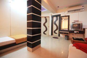Hotel Angan Residency, Ahmedabad 4